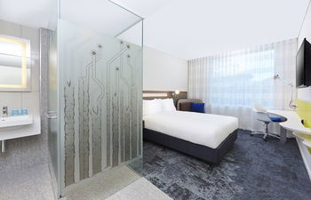 Holiday Inn Express Sydney Macquarie Park - Inverell Accommodation 11