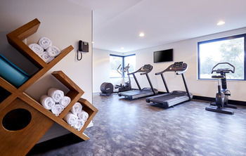 Holiday Inn Express Sydney Macquarie Park - Inverell Accommodation 21