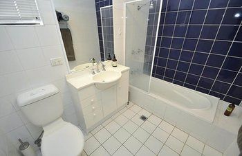 Darlinghurst 403 Pop Furnished Apartment - Inverell Accommodation 0