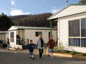 Discovery Parks - Mornington, Hobart - Inverell Accommodation 4
