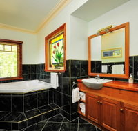 Beauty Point's Pomona Spa Cottages - Inverell Accommodation