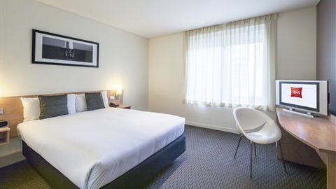 Ibis Melbourne Hotel And Apartments - Inverell Accommodation 0