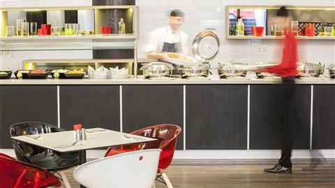 Ibis Melbourne Hotel And Apartments - Inverell Accommodation 2