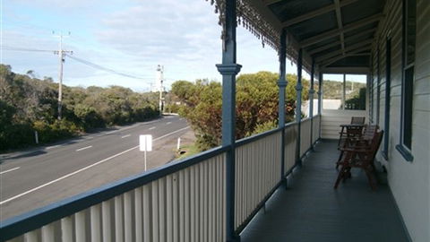 Point Lonsdale Guest House - Inverell Accommodation 1