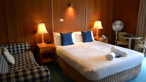 Point Lonsdale Guest House - Inverell Accommodation 6