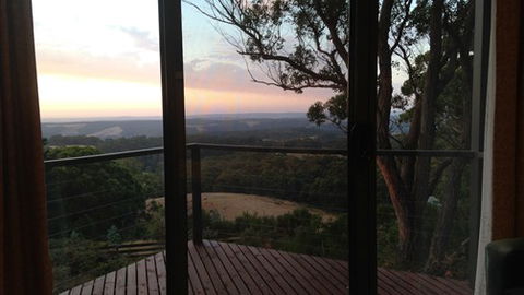 Southern Anchorage Retreat - Inverell Accommodation 1