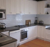 Abaleen House - Inverell Accommodation