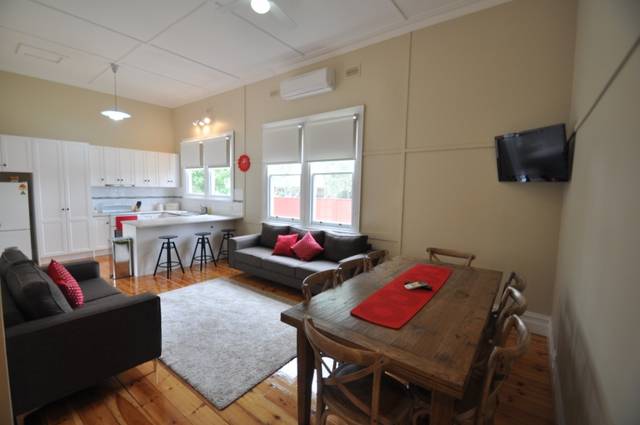 Earlston ACT Inverell Accommodation