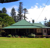 Cobbys of Crystal Pool Holiday Heritage Cottage - Inverell Accommodation
