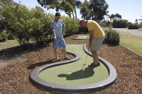 Discovery Holiday Parks - Pambula Beach - Inverell Accommodation 2