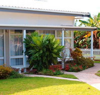 Hibiscus Crown - Inverell Accommodation