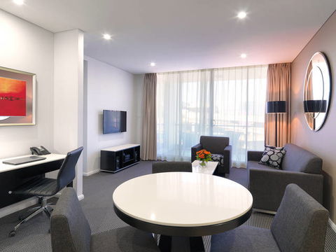 Meriton Serviced Apartments - North Ryde - Inverell Accommodation 1