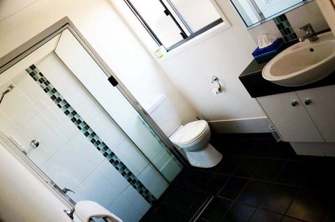 Oakey Motor Inn - Inverell Accommodation 2