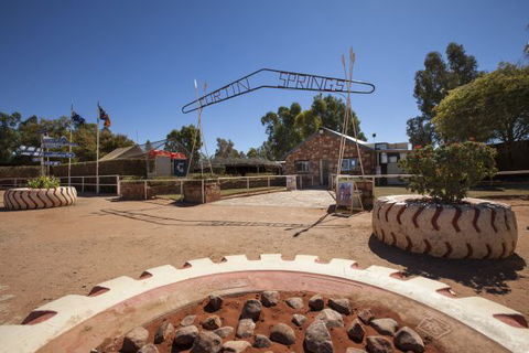 Curtin Springs Wayside Inn - Inverell Accommodation 10