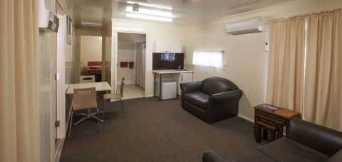 Curtin Springs Wayside Inn - Inverell Accommodation 15