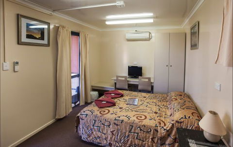 Curtin Springs Wayside Inn - Inverell Accommodation 17