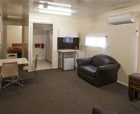 Curtin Springs Wayside Inn - Inverell Accommodation 7