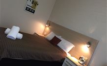 Hamilton's Townhouse Motel - Queanbeyan - Inverell Accommodation 1