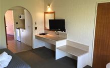 Hamilton's Townhouse Motel - Queanbeyan - Inverell Accommodation 5