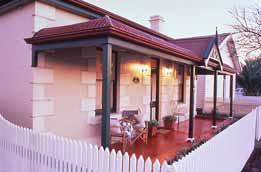Eliza Cottage - Inverell Accommodation 0