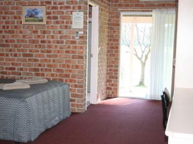 Gloucester Country Lodge - Inverell Accommodation 2
