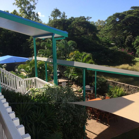 Tropical Palms Resort & 4WD Hire - Inverell Accommodation 2