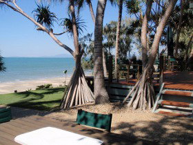 Beachfront Zilzie Holiday Home And Cottage - Inverell Accommodation 0