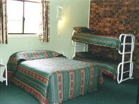 Country Style Caravan Park - Inverell Accommodation 3