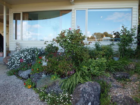 Beach Views Lorne - Inverell Accommodation 1