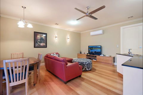 Mount Gambier Accommodation - Inverell Accommodation 5
