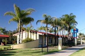 Comfort Inn Deakin Palms - Inverell Accommodation 4