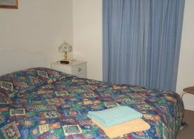Carn Court Holiday Apartments - Inverell Accommodation 0