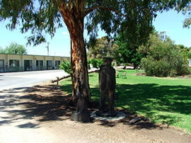 Lazy River Motor Inn - Inverell Accommodation 4
