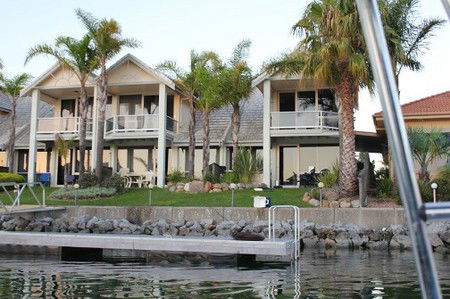 Marina Palms - Inverell Accommodation 0