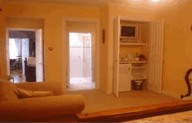 Walton House - Inverell Accommodation 3