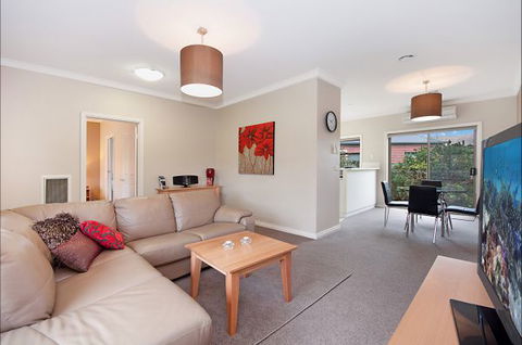 Hamilton Accommodation - Inverell Accommodation 1