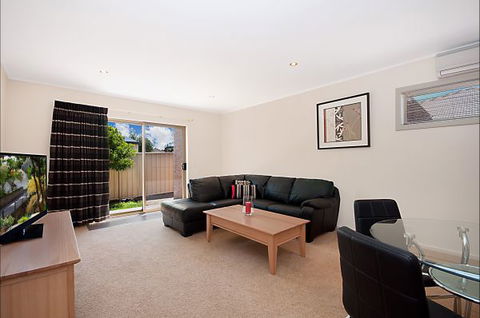 Hamilton Accommodation - Inverell Accommodation 2