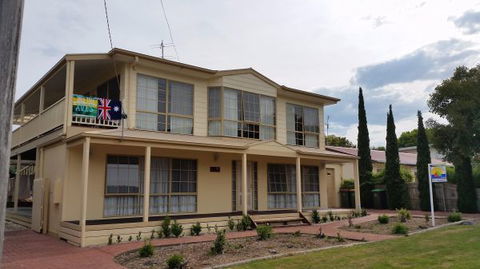 Anchors Guest House - Inverell Accommodation 5