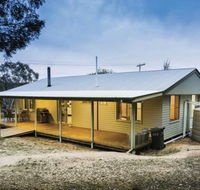 Lavender Vale Cottage - Inverell Accommodation