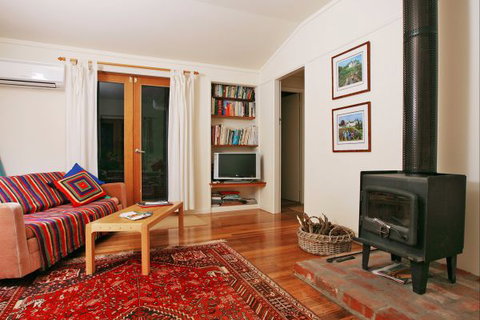 Oakhill Cottage - Inverell Accommodation 1