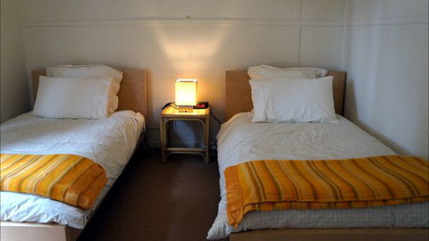 Oakhill Cottage - Inverell Accommodation 4