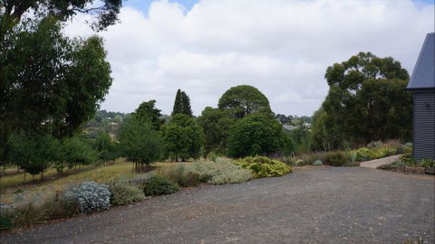 Oakhill Cottage - Inverell Accommodation 8