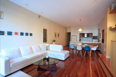 Queens Park Beach House - Inverell Accommodation 1