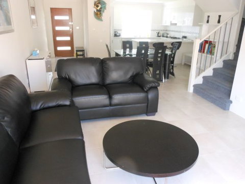 Oaklands Junction - Inverell Accommodation 1