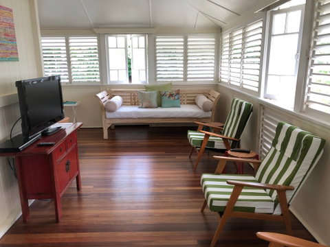 Daggoombah Holiday House - Inverell Accommodation 1