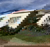 Fairview Bed and Breakfast Cottage - Inverell Accommodation