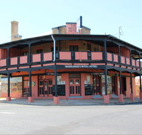 Royal Hotel Mendooran - Inverell Accommodation