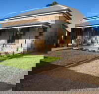 Kingfisher Lodge Edithburgh - Inverell Accommodation