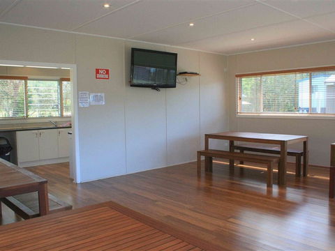 Lake Conjola Waterfront Holiday Park - Inverell Accommodation 1