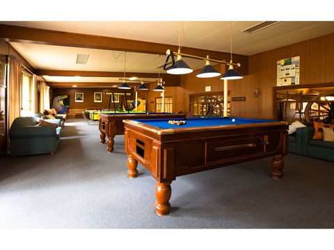 Snowy Mountains Resort - Inverell Accommodation 2
